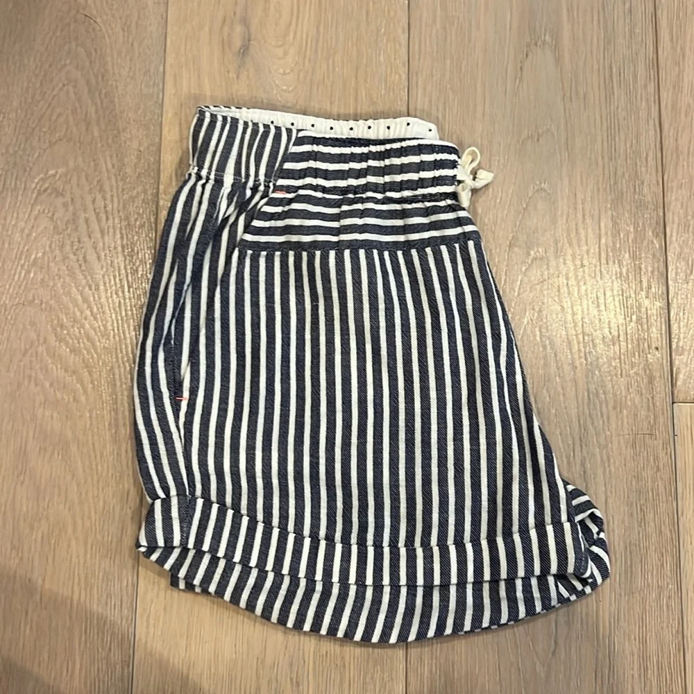 J. Crew Crewcuts girls cotton linen striped shorts. Size 12. Excellent condition - Picture 4 of 6